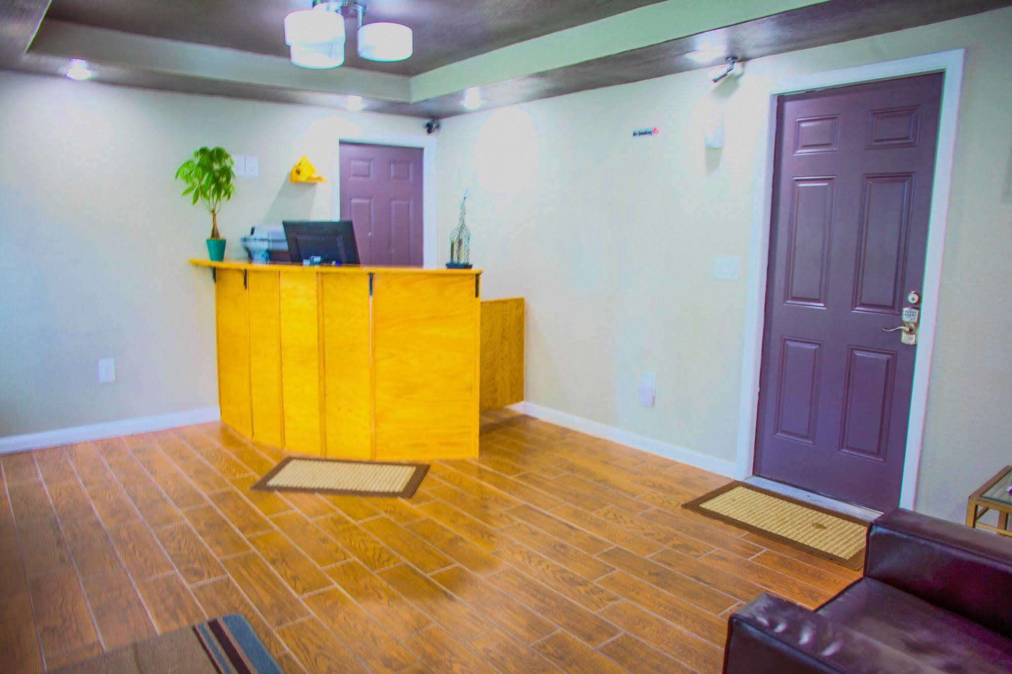 Knights Inn Harrisonville Bagian luar foto